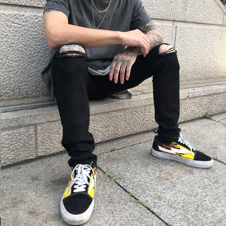 Black ripped jeans - shoperly