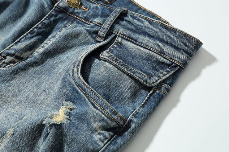 Shredded jeans - shoperly